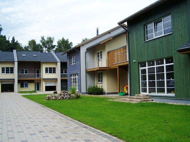 Pārdod rindu mājas ciematā Rondo Vaivaros.. Pārdod rindu mājas ciematā Rondo Vaivaros..