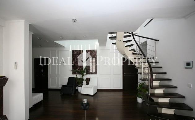 Просторный двухэтажный пентхаус в новом проекте. 