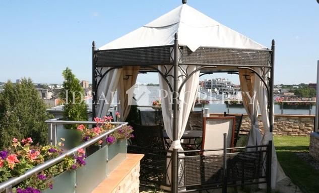 Просторный двухэтажный пентхаус в новом проекте. 