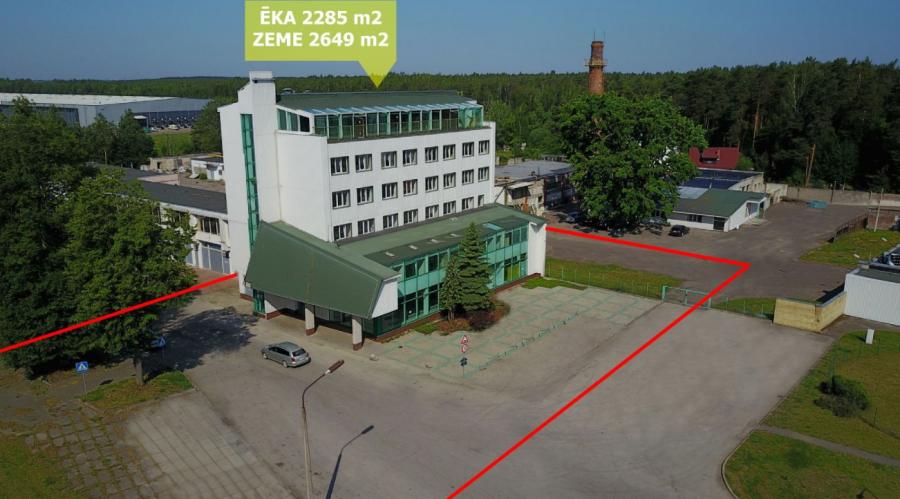 Tiek pārdota viesnīcas ēka Berģos.