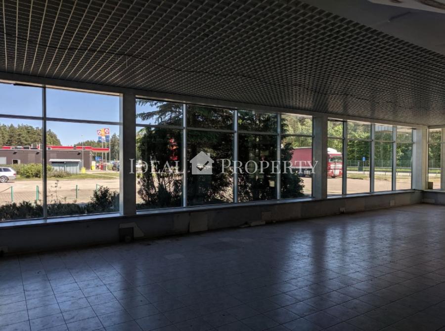 Tiek pārdota viesnīcas ēka Berģos.