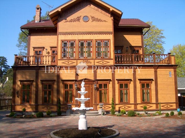 Продается и сдается трехэтажный дом, в самом престижном районе Юрмалы...