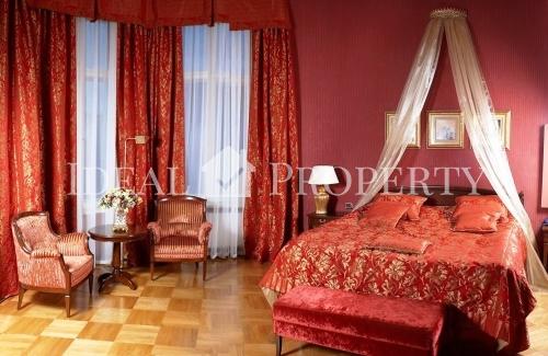 Гостиница у живописного Верманского парка. 