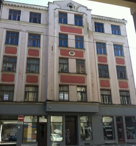 Building for sale at Avotu street