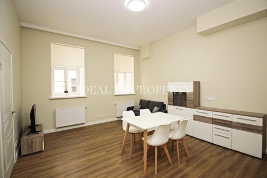 For sale uniq 3 rooms apartment in centre of Riga, on Alfreda Kalnina street. 