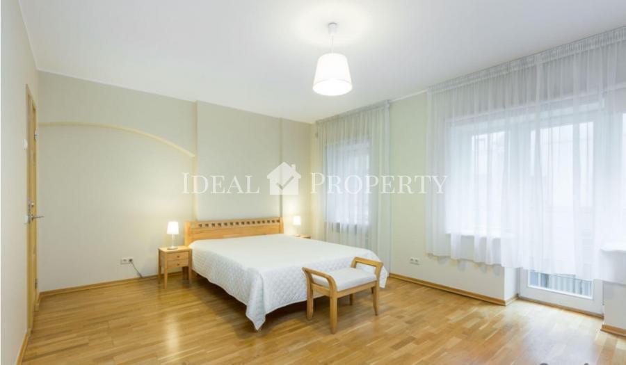 Excellent apartment with two bedrooms and a cabinet in embassy district.