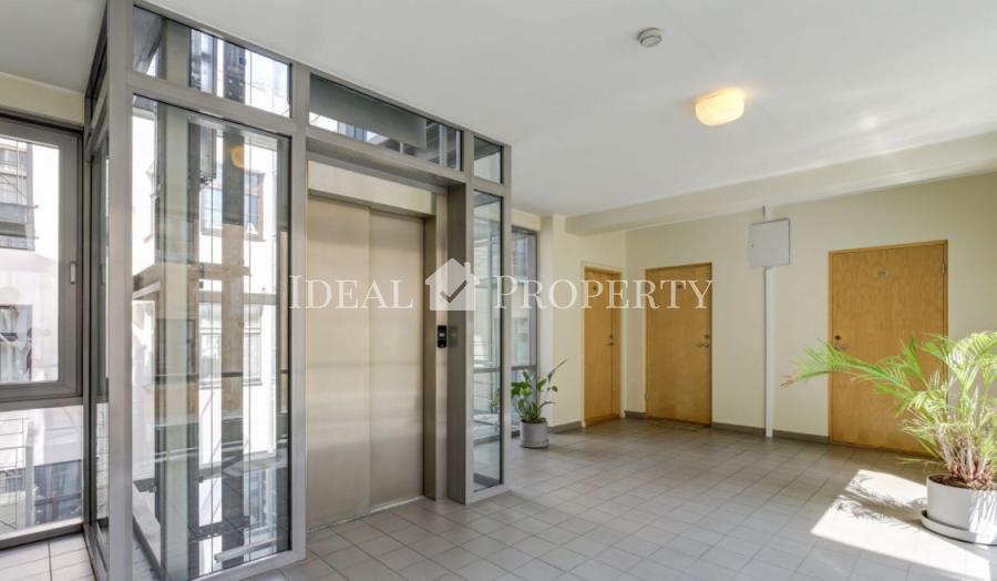 Excellent apartment with two bedrooms and a cabinet in embassy district.