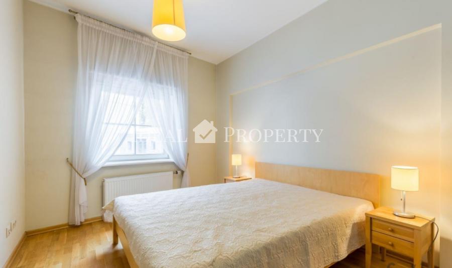 Apartment with two bedrooms in embassy district.