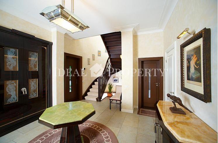 Продается прекрасная вила в Межапарке на ул. Стендера. 