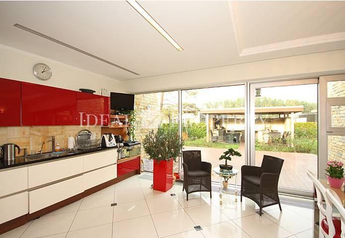 Modern one-floor villa for sale inTaureni.