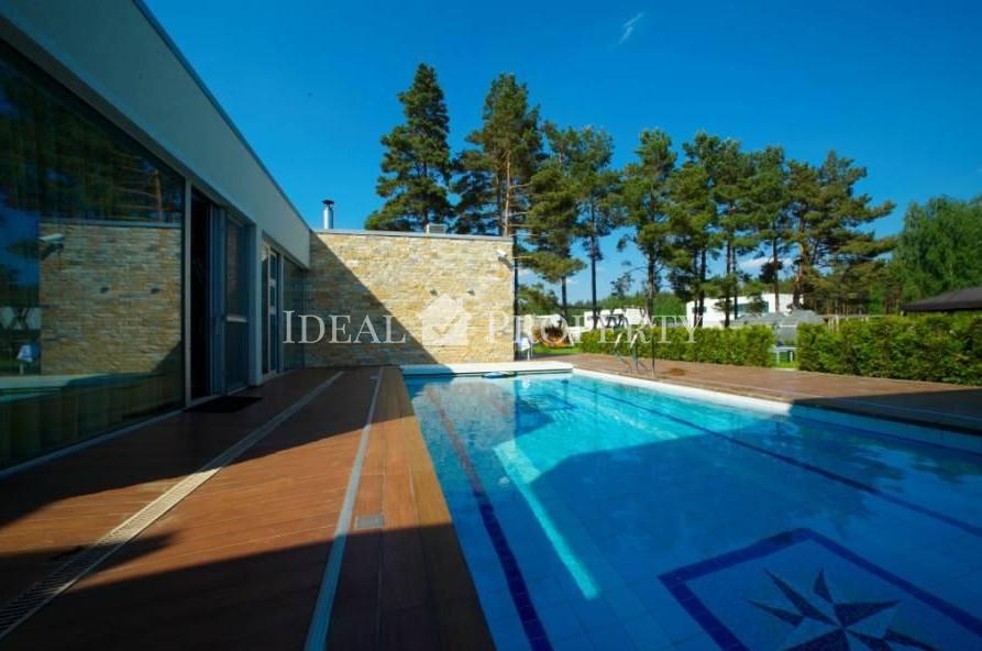 Modern one-floor villa for sale inTaureni.