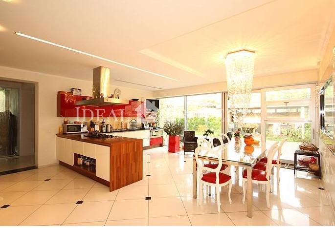 Modern one-floor villa for sale inTaureni.