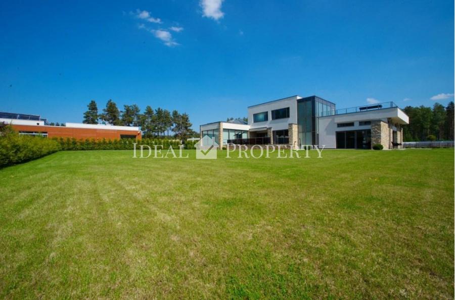 Modern villa for sale inTaureni.