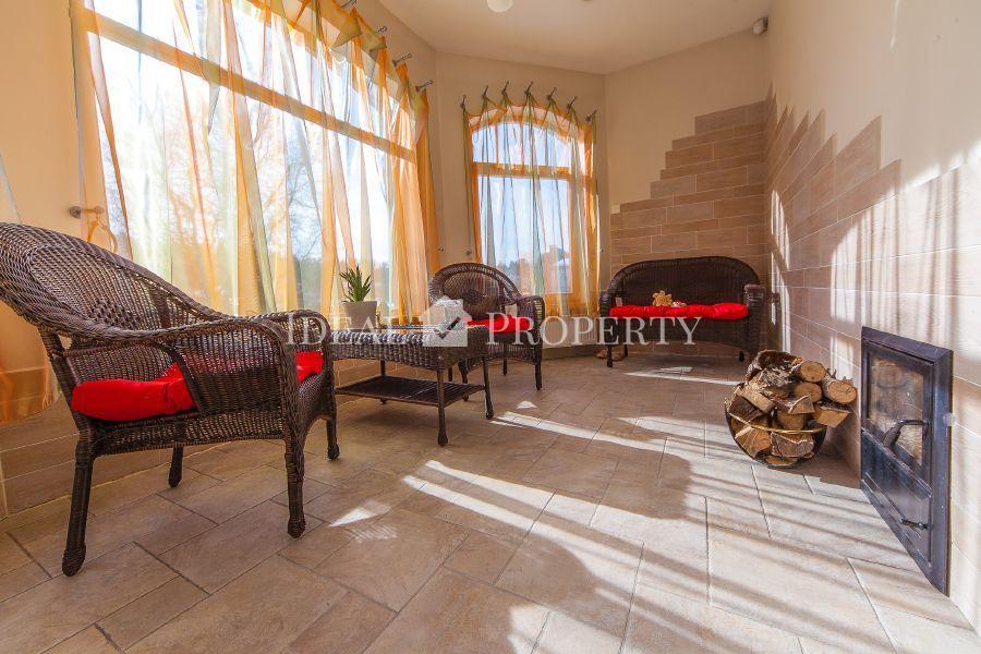 You have a chance to buy an elegant and fully equipped private house in Mežapark.