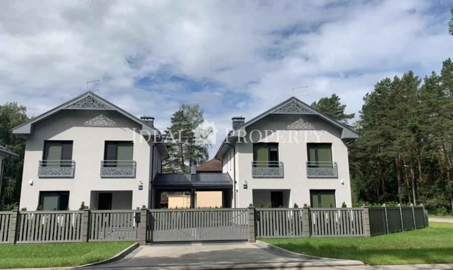 Piedāvajam izīrēt jaunu māju (dviņu mājas) skaistā vietā Valteros.