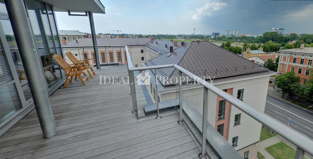 Beautiful and bright apartment in the new exclusive building in the center of Riga.