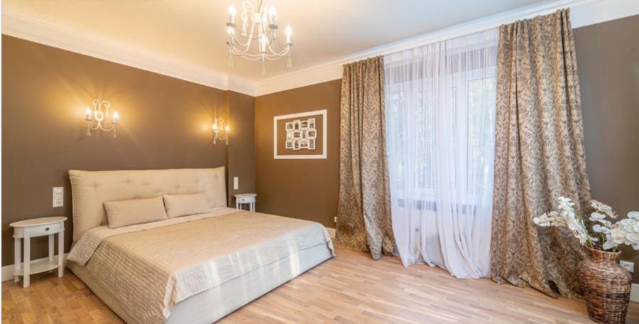 We offer a comfortable house for long-term rent in Jurmala.