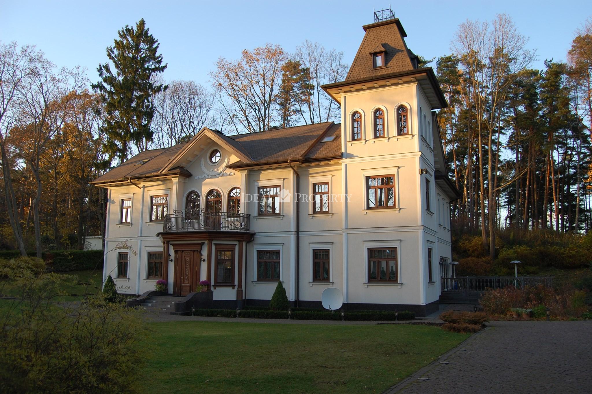 Beautiful and luxury house in Jurmala on the Kāpu street..