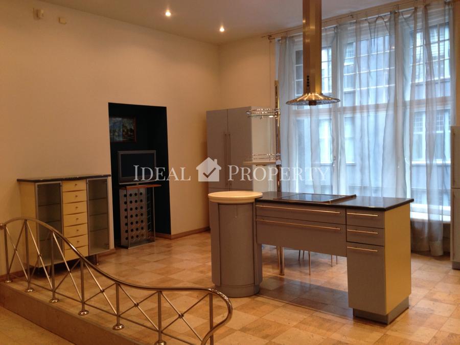 A spacious 3- bedroom apartment for sale/rent in Riga silent centre.