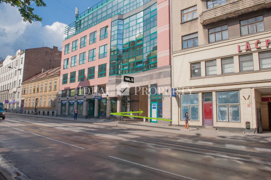 Офисный центр Lāčplēša 41 расположен в деловой части города Офисный центр Lāčplēša 41 расположен в деловой части города