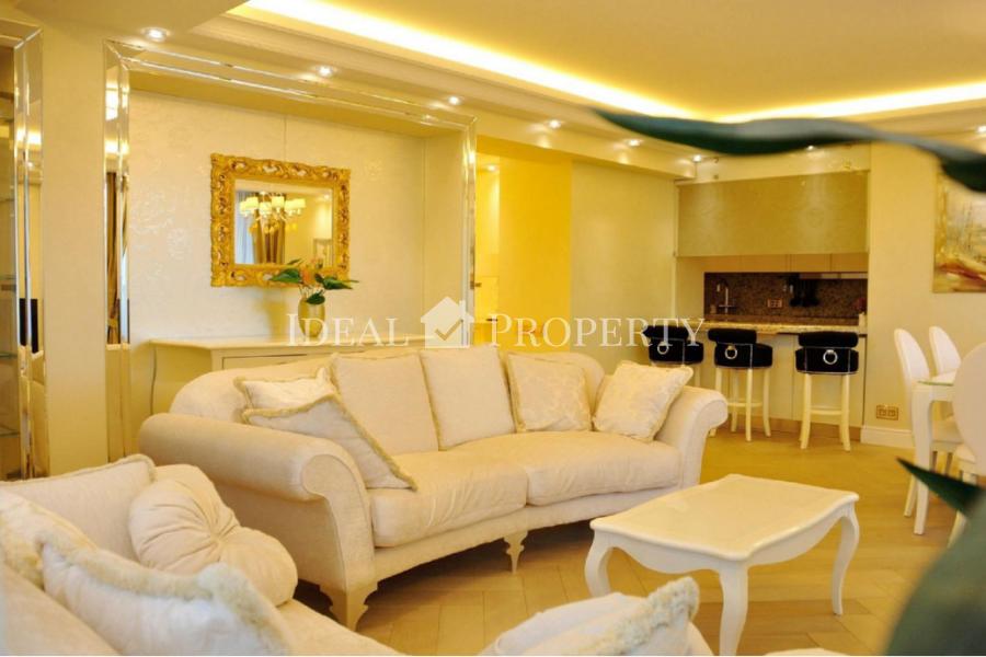 Apartment in the exclusive design building with a high-quality interior design and furniture. 