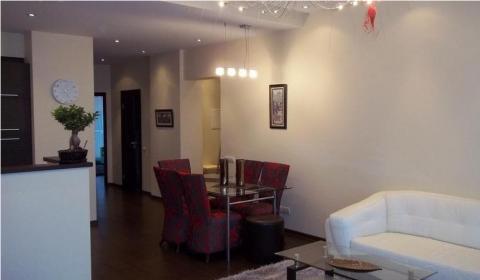 The apartment is located on the 5th floor of the building.