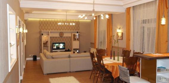An apartment in the center of Riga is offered for long-term rent.
